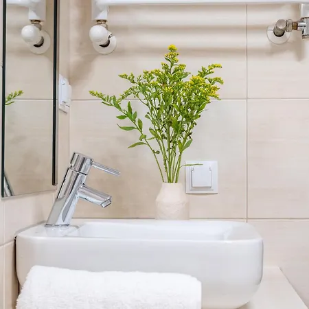 Prestige Z Widokiem Na Gory W Centrum Appartamento *